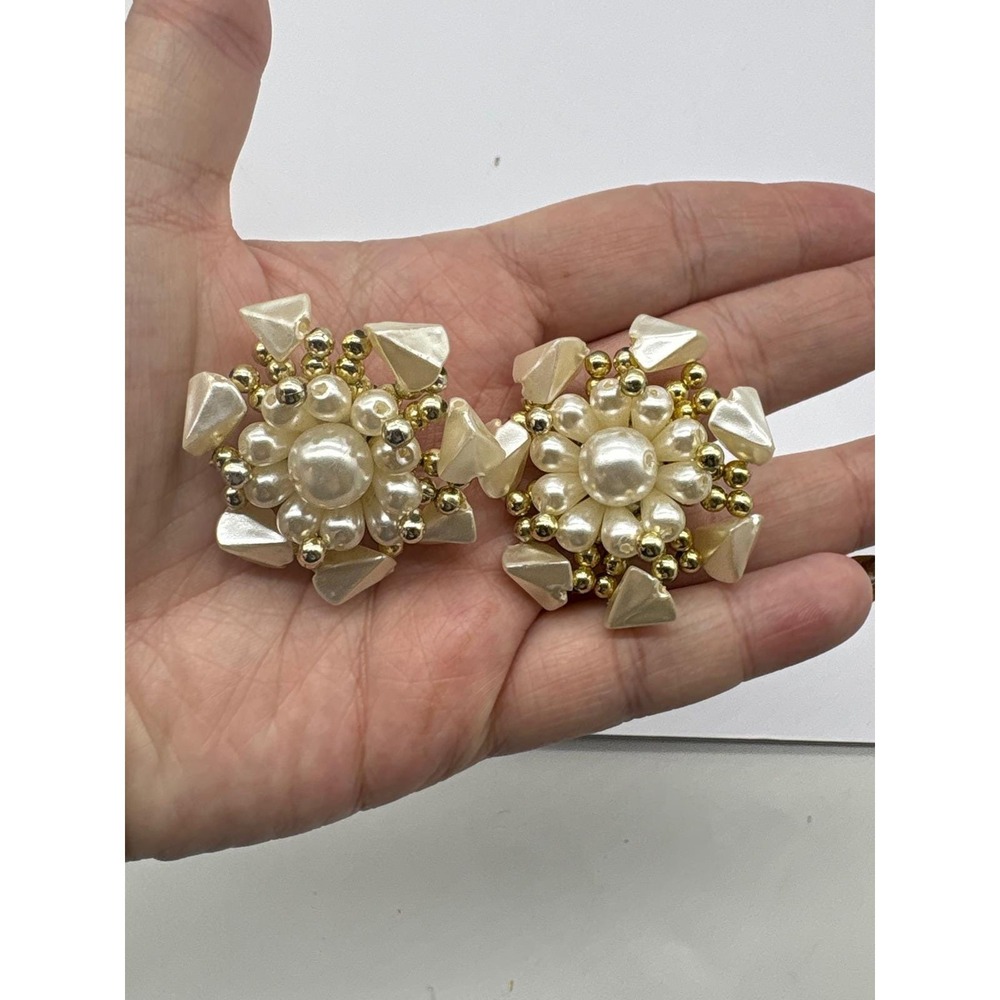 Vintage Starburst Floral Faux Pearl Clip On Earrings Gold Tone Large Statement